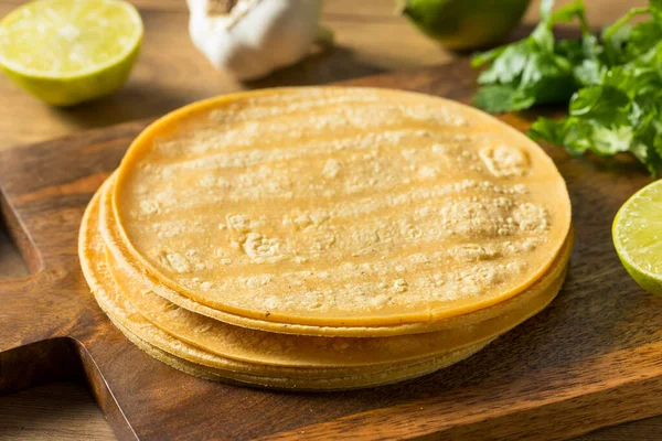 Tortillas Maíz Recién Hechas Casa Listas Para Cocinar — Foto de Stock