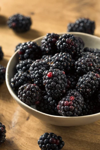 Raw Organic Fresh Blackberries Bowl — Stock Photo, Image