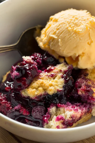 Homemade Berry Cobbler Ice Cream Ready Eat — Stock Photo, Image
