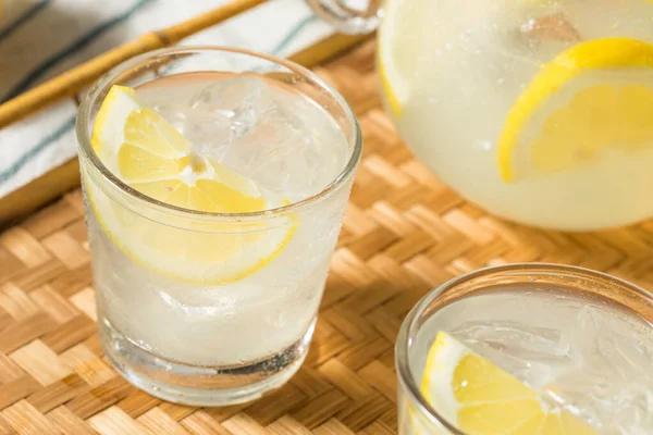 Erfrischende Hausgemachte Süße Limonade Trinkfertig — Stockfoto