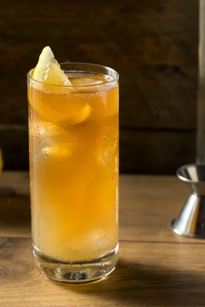 Boozy Long Island Cocktail Freddo Con Limone — Foto Stock