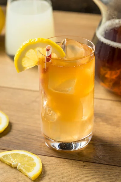 Refrescante Limonada Fría Helado Con Limón — Foto de Stock