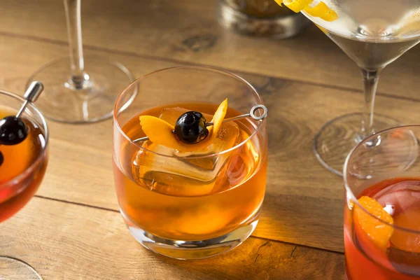 Boozy Classic Cocktail Assortiment Met Martini Old Fashioned Negroni — Stockfoto