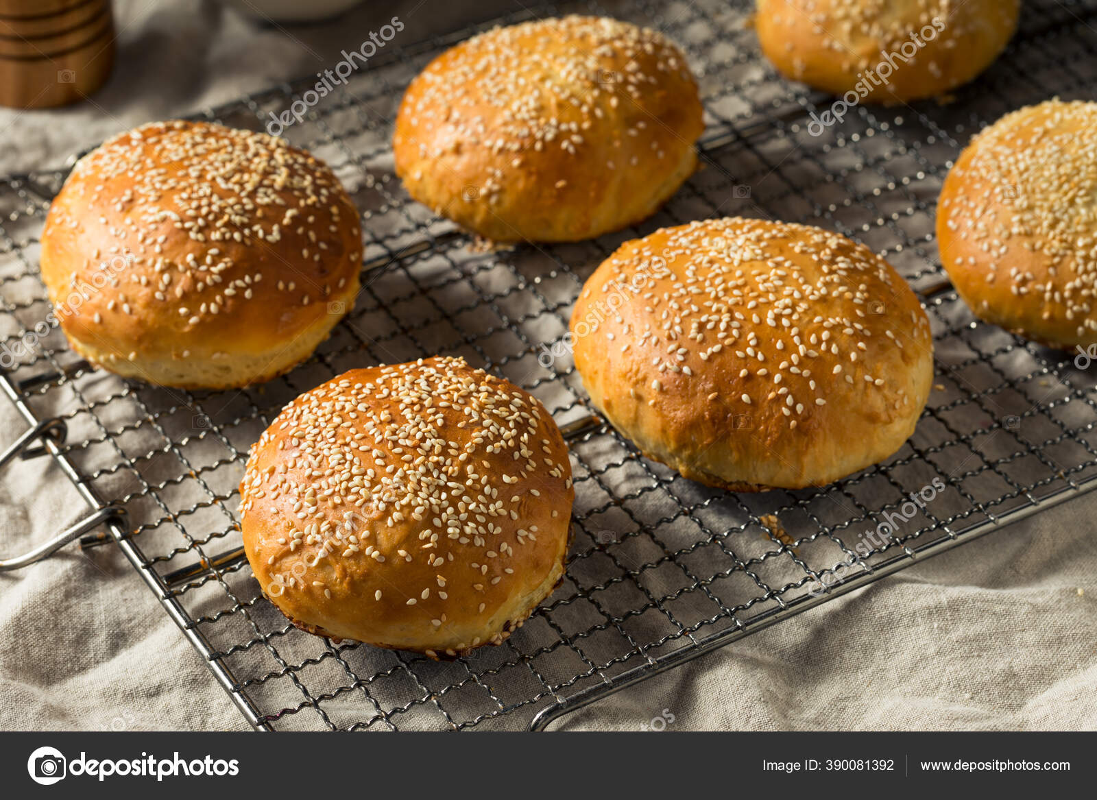 Homemade Sesame Seed Hamburger Buns Ready Eat Stock Photo by ©bhofack2