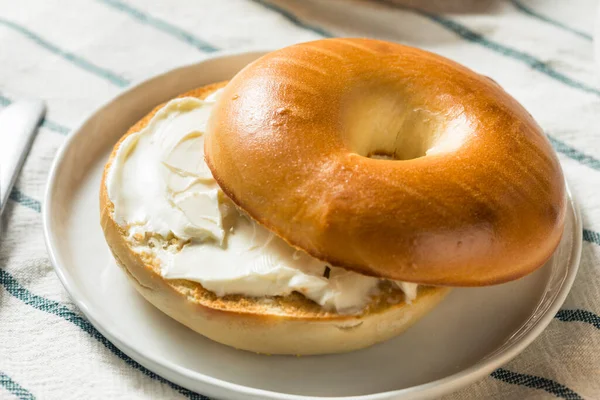 Homemade Cream Cheese Bagel Ready Eat — Stock Photo, Image