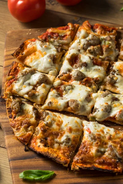 Homemade Sausage Peppers Pizza Ready Eat — Stock Photo, Image