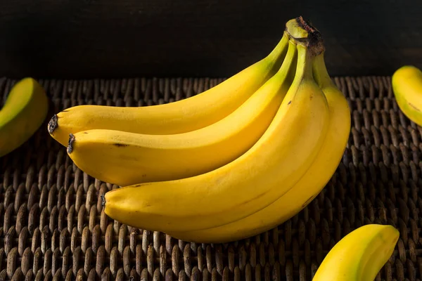 Raw Yellow Organic Bananas Bunch — Stock fotografie