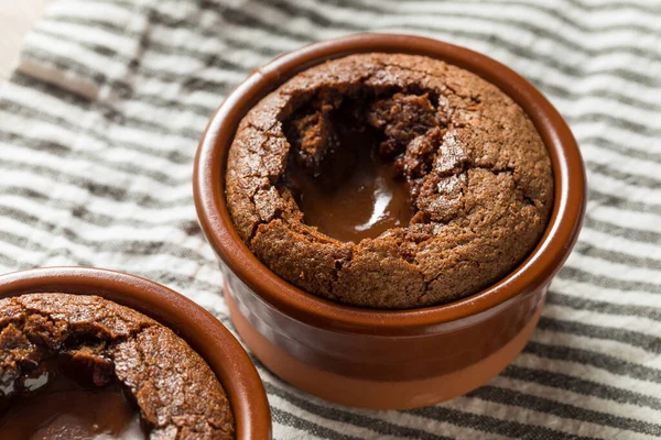 Bolo Chocolate Caseiro Lava Derretida Pronto Para Comer — Fotografia de Stock