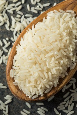 Beyaz Uzun Taneli Yasemin Pilavı Kaşıkta