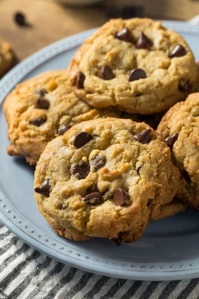 Zelfgemaakte Warme Chocolade Chip Cookies Klaar Eten — Stockfoto