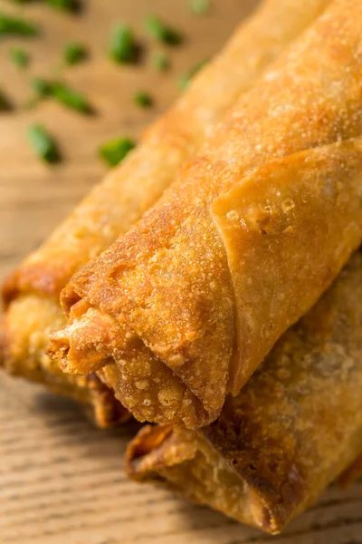 Hemgjorda Kinesiska Vegetable Egg Rolls Med Doppsås — Stockfoto