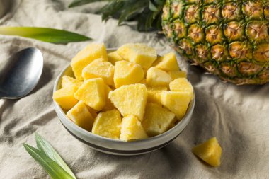 Sarı Organik Donmuş Ananas Dilimleri