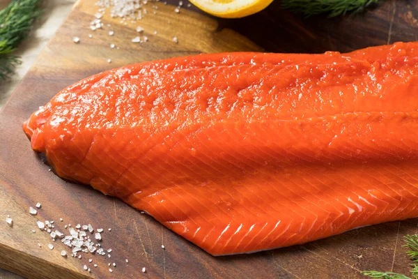 Raw Organic Wild Salmon Filet Redo Att Laga Mat — Stockfoto