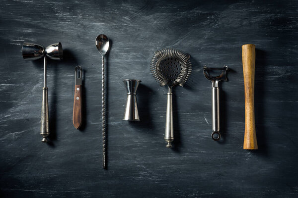 Metal Classic Bartender Bar Tools for Making Cocktails and Drinks