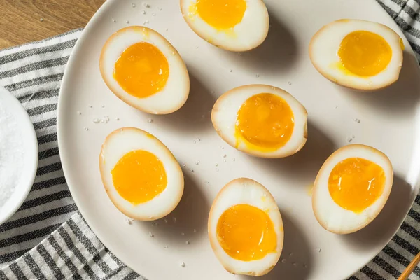 Zelfgemaakte Unami Sojasaus Eieren Met Zeezout — Stockfoto