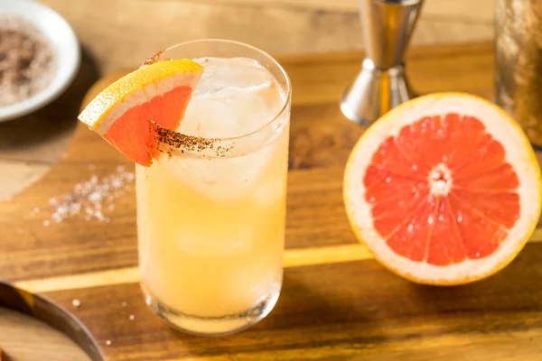 Δροσιστικό Ποτό Mezcal Spicy Paloma Cocktail Grapefruit — Φωτογραφία Αρχείου