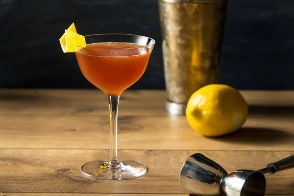 Cóctel Boozy Bourbon Paper Plane Con Jugo Limón — Foto de Stock