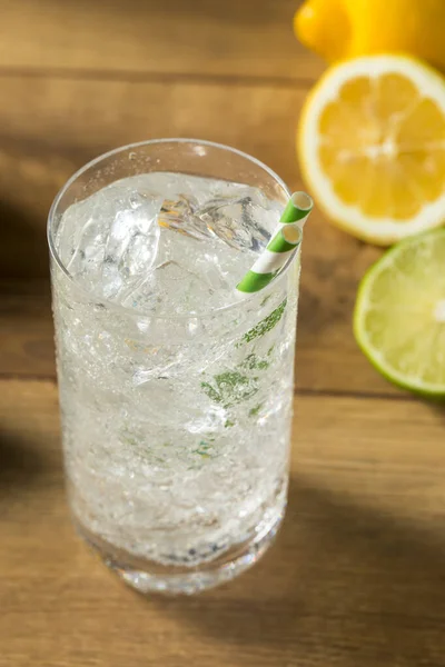 Refreshing Cold Lemon Lime Soda Straw — Stock Photo, Image