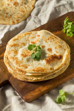 Ev yapımı Roti Chapati Yassı Ekmek Yemeye Hazır