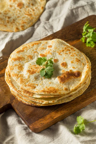 自制的Roti Chapati法式面包可以吃了 — 图库照片