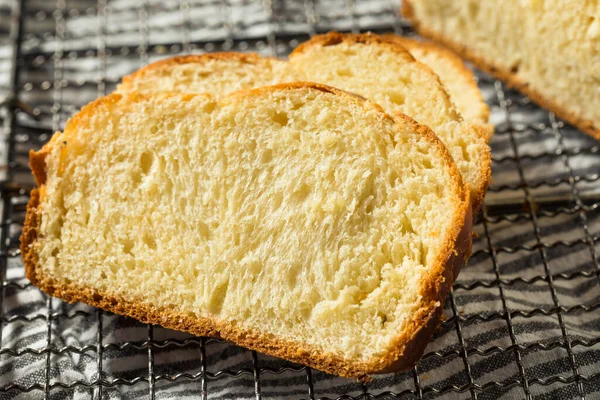 Yapımı Örülmüş Brioche Ekmeği Yemeye Hazır — Stok fotoğraf