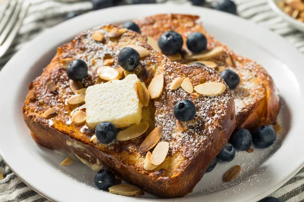 Brioche Tostada Francesa Casera Con Arándanos Almendras — Foto de Stock