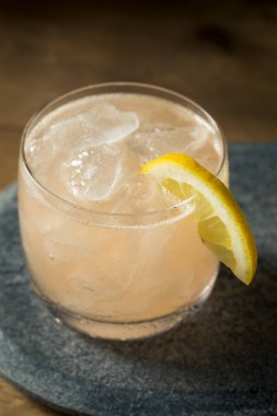 Limonlu alkolsüz cin Fitzgerald Kokteyli