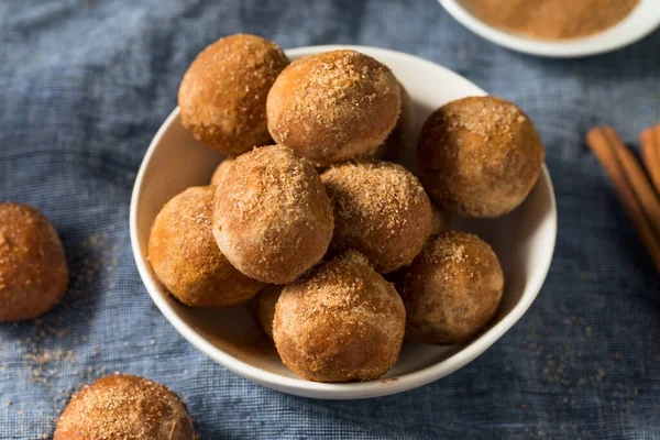 Buchi Ciambella Zucchero Fritto Fatto Casa Pronti Mangiare — Foto Stock