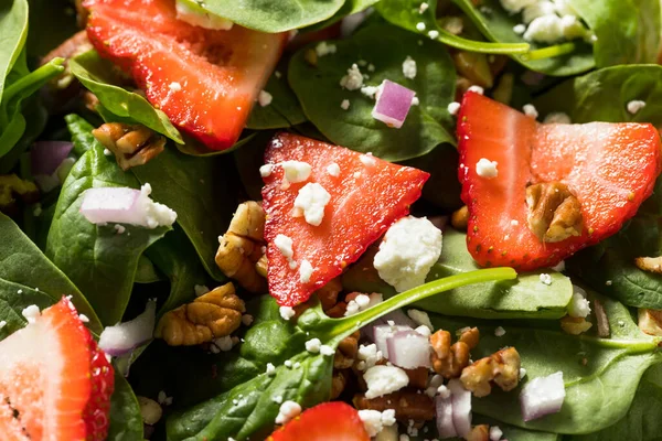 Homemade Organic Fresh Strawberry Salad Spinach Feta Nuts — Stock Photo, Image