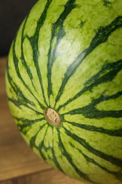 Çiğ Organik Yeşil ve Pembe Karpuz Yemeye Hazır