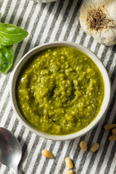 Pesto Basilico Biologico Fresco Verde Con Parmigiano Pinoli — Foto Stock