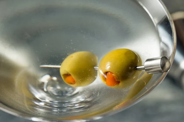 Boozy Dry Vodka Martini Green Olives — 스톡 사진