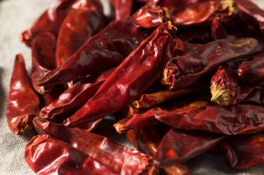 Kuru Organik Hint Sanaam Kırmızı Chili Biberleri Pişirmeye Hazır