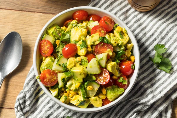 Salade Tomates Avocat Biologique Sain Aux Herbes Concombre — Photo