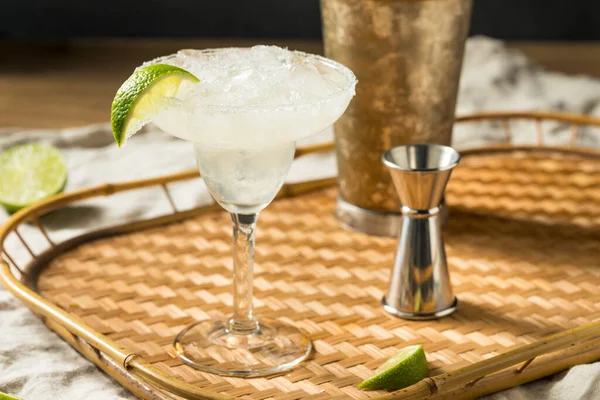 Refrescante Frio Boozy Congelado Tequila Margarita Com Sal Limão — Fotografia de Stock