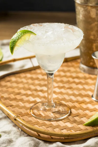 Rinfrescante Freddo Alcolico Congelato Tequila Margarita Con Sale Calce — Foto Stock