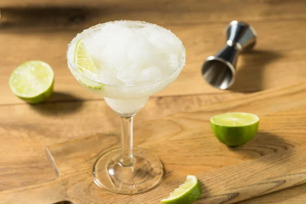 สดช นเย Boozy Tequila Margarita บเกล อและมะนาว — ภาพถ่ายสต็อก