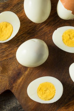 Organik Kafes Bedava Haşlanmış Yumurta Yemeye Hazır