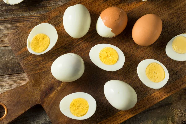 Органічна Клітка Безкоштовні Тверді Варені Яйця Готові Їсти — стокове фото