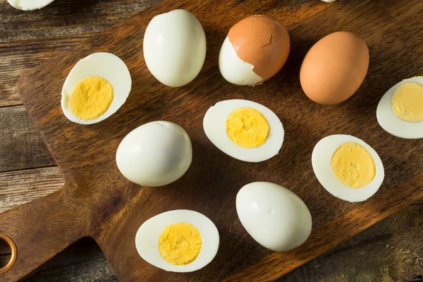 Gaiola Orgânica Livre Ovos Cozidos Duros Prontos Para Comer — Fotografia de Stock