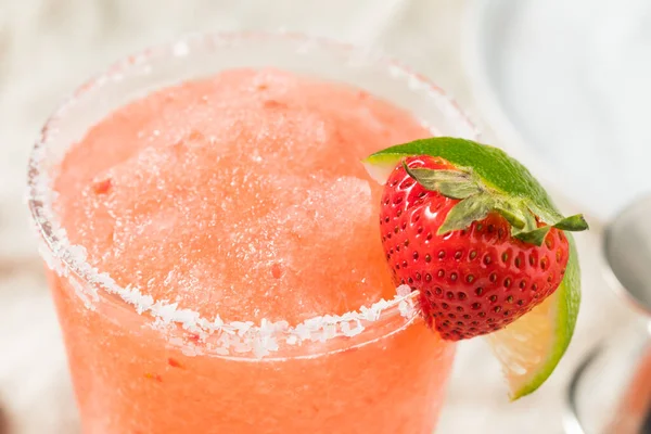Ποτό Δροσιστικό Tequila Strawberry Margarita Λεμόνι — Φωτογραφία Αρχείου