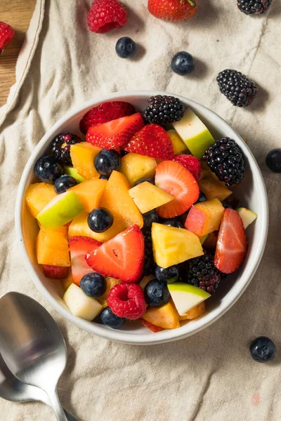 Gesunder Hausgemachter Obstsalat Mit Beeren Und Melone — Stockfoto