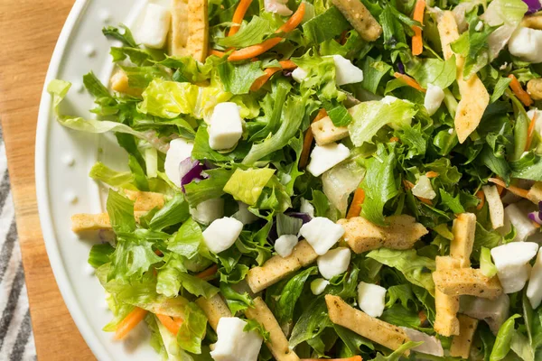 Feta Crouton Sağlıklı Yunan Balzamik Romaine Salatası — Stok fotoğraf