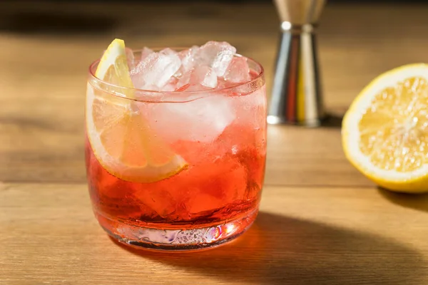 Boozy Refreshing Campari Spritz Cocktail Lemon Garnish — ストック写真