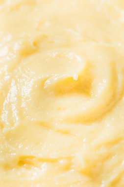 Ev yapımı tatlı vanilyalı muhallebi Tatlı olarak kullanılacak.