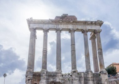 Satürn Tapınağı Roma Forumu, İtalya.