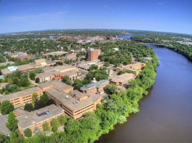 St Cloud Üniversitesi bir üniversite merkezi Minnesota Mississippi Nehri üzerinde yer