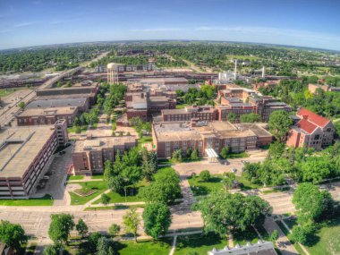 Hava dron görünümü yaz aylarında Grand Forks Kuzey Dakota Üniversitesi