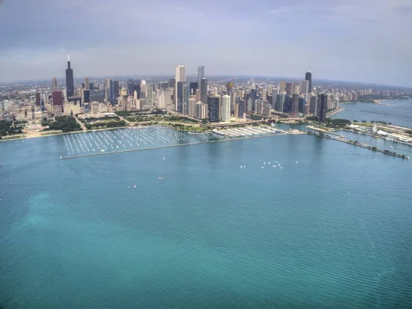 Chicago Michigan Gölü üzerinde hava dron görünümü