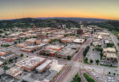 Rapid City South Dakota State ikinci büyük kenti olduğunu